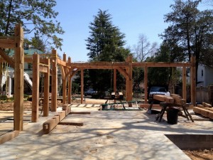 Front bent of the western bay erected.